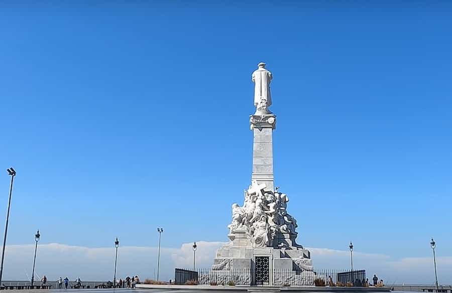 Monumentoa Colón