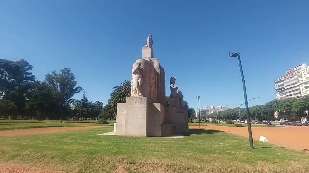 Video Thumbnail: Plaza Holanda. Bosques de Palermo. Barrio de Palermo.
