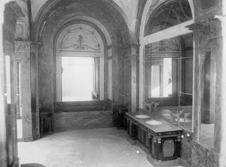 Baño Josefina Original (1)