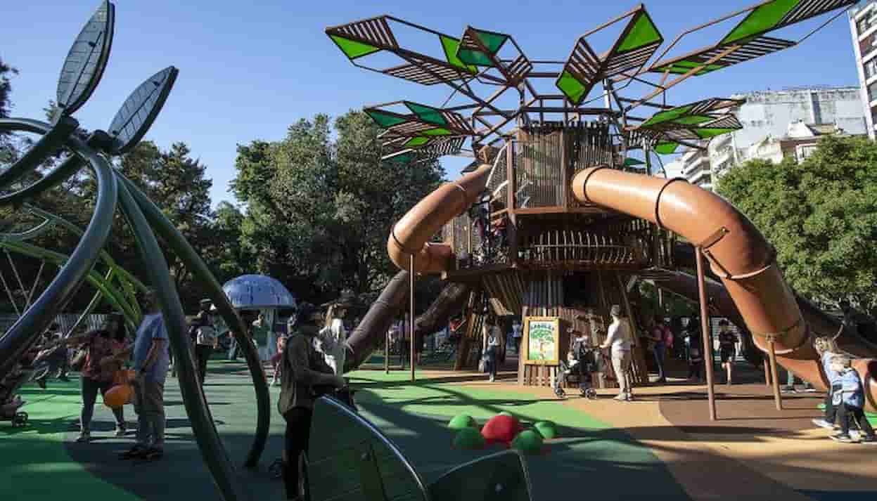 Inauguración patio de juegos Plaza Intendente Casares (1)