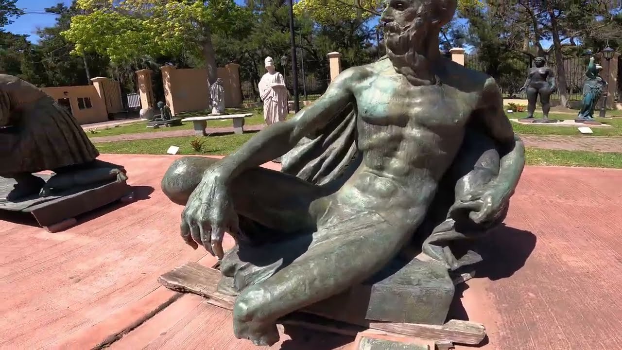 Miniatura del vídeo: Hospital de Esculturas. Monumentos y Obras de Arte (MOA)