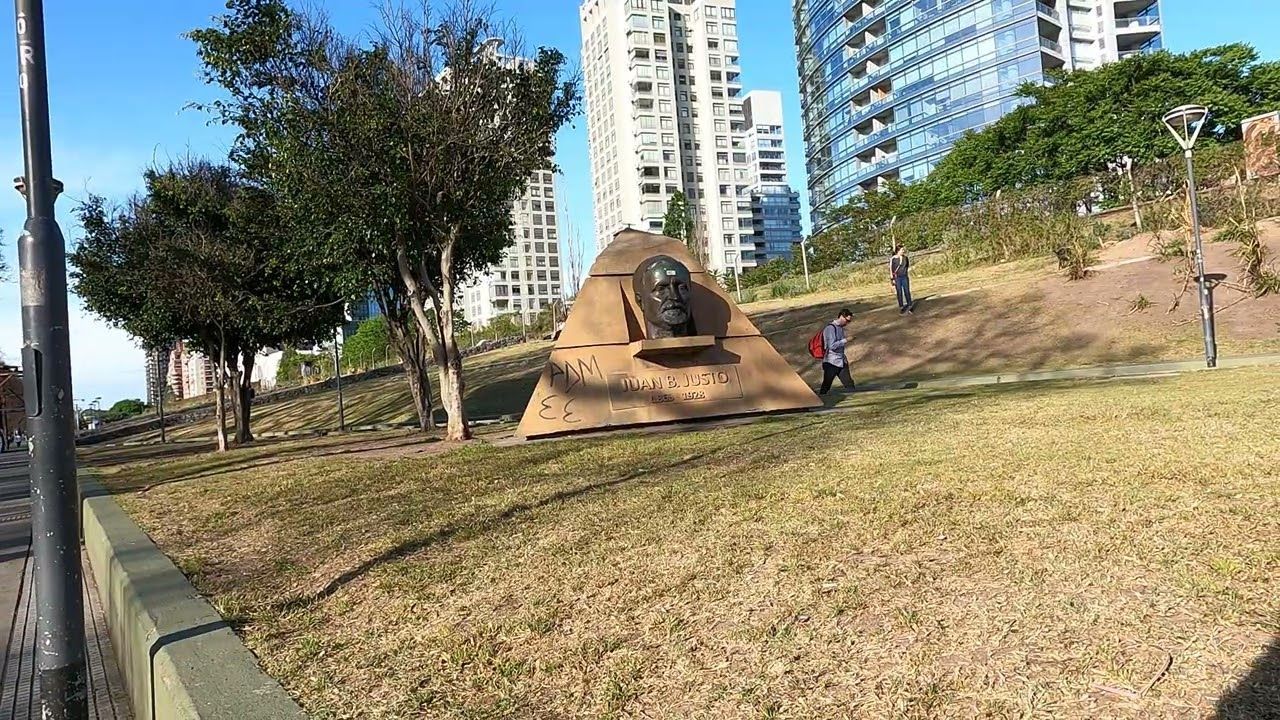 Miniatura del vídeo: Juan B Justo