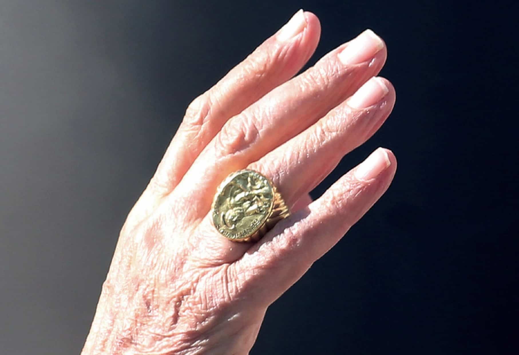 ¿Qué es el anillo del Pescador y por qué debe ser destruido cuando muere el papa