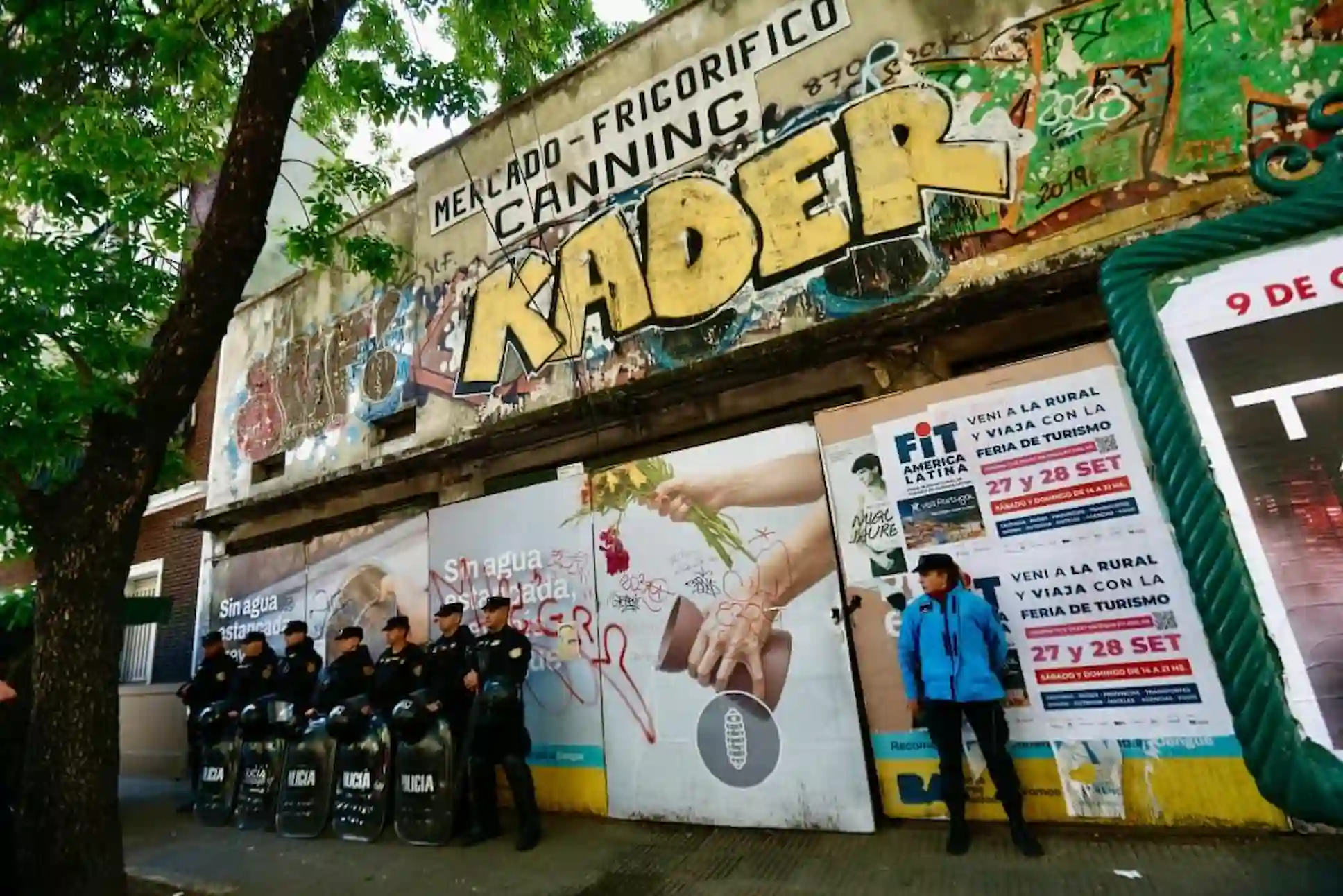 Ciudad desocupó en Palermo un antiguo mercado usurpado hace 14 años